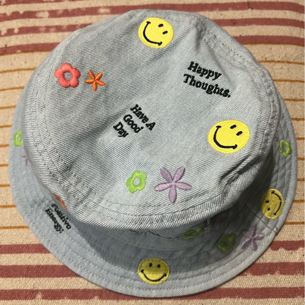 NWOT American Eagle Jean Bucket Hat 🙂